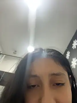 Mahyolen live sex cam
