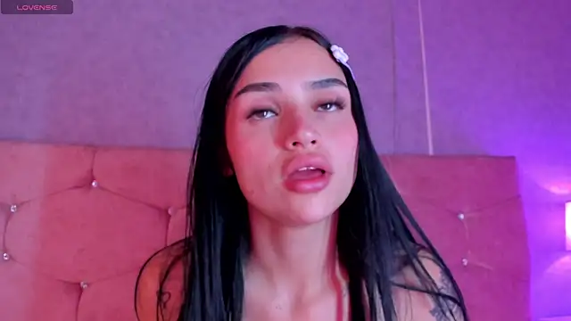 Sofi_Martinez_ live cam on StripChat
