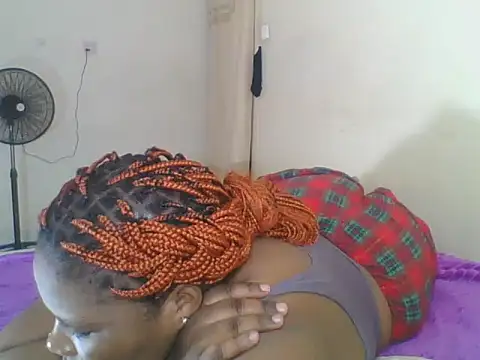 African_Bigjuicyass webcam