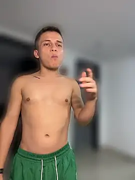 _Leo_Boy live cam on StripChat