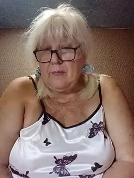 alexia64231 - Alexia64231's free webcam - UK Sex Cams