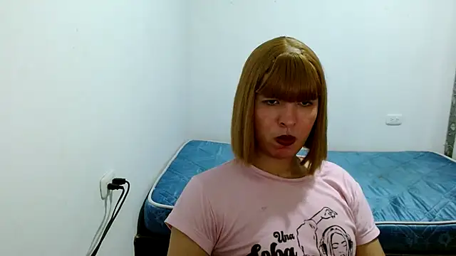 estefania224 webcam