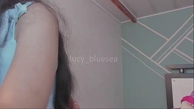 Lucy-Bluesea webcam