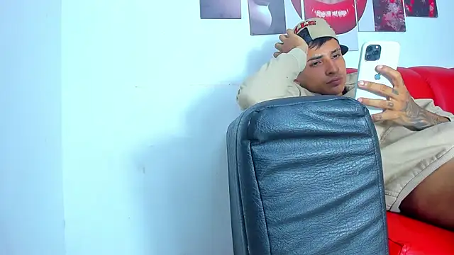 Extreme_Team8 webcam
