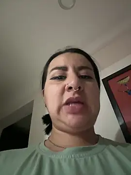 Abril_Luv webcam