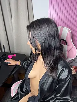 KITTYROSSE_ live cam on StripChat