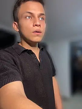 _Leo_Boy webcam