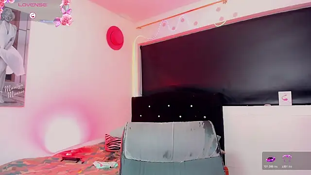 Kendall_hornyy webcam