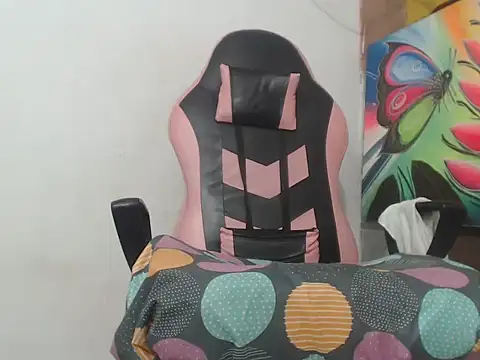 Estebanbigcock23 webcam