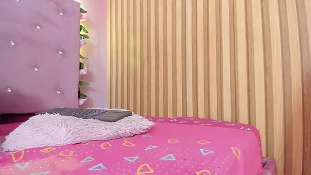 lovely__kiss__ webcam
