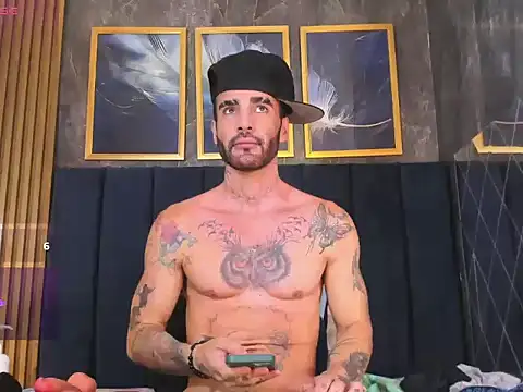 Lancelot_Benwick live cam on StripChat