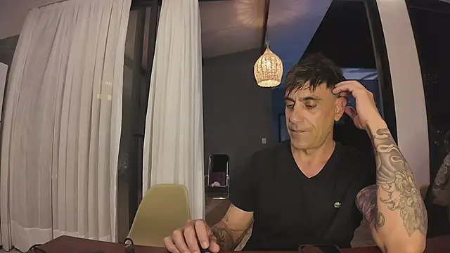Elnonoykeila77