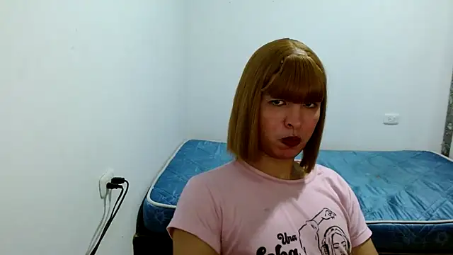 estefania224 webcam