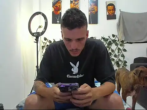 Latins_Boss webcam