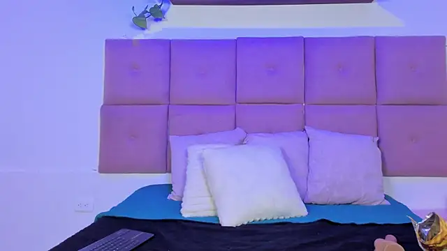 Piinksoul149 webcam