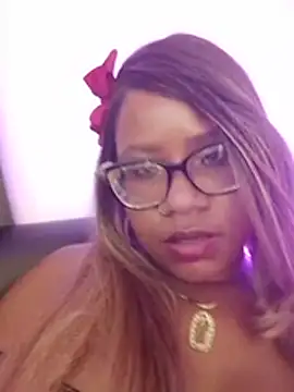 EmmilyRosee webcam