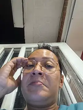 Dr_Edna_naughty live sex cam
