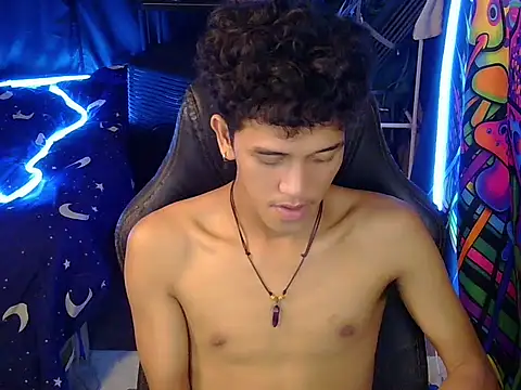 hugekenbigcock webcam