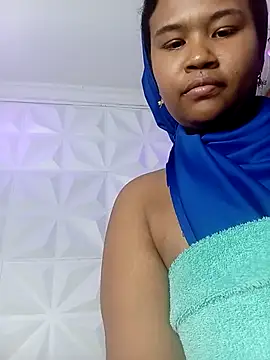 DALILAA_CURVY webcam