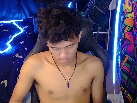 hugekenbigcock webcam