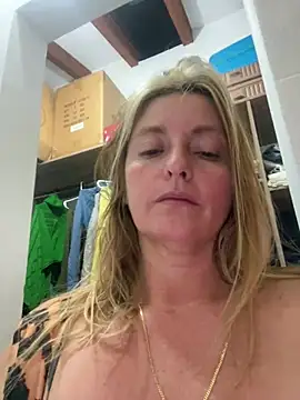 moniquerainx webcam
