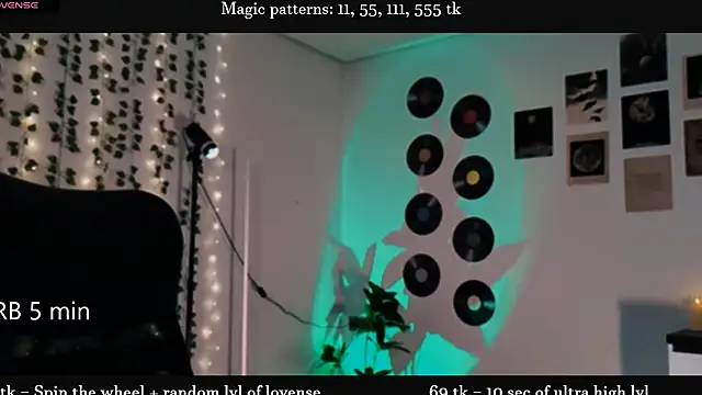 Alicia_x_art webcam
