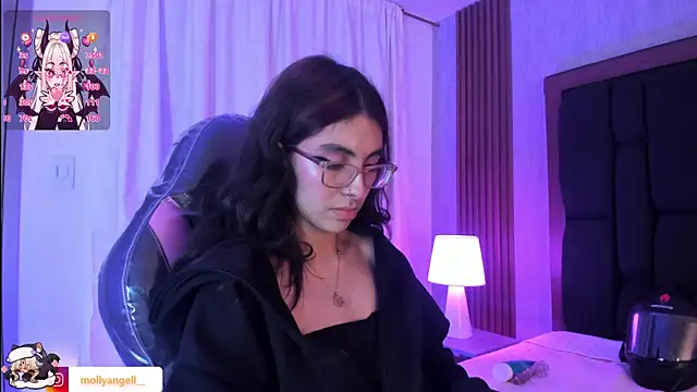 Molly_A webcam