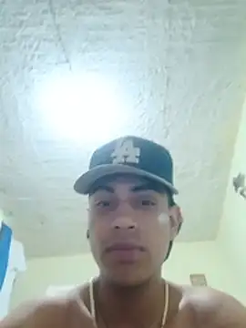 TitanMedina webcam