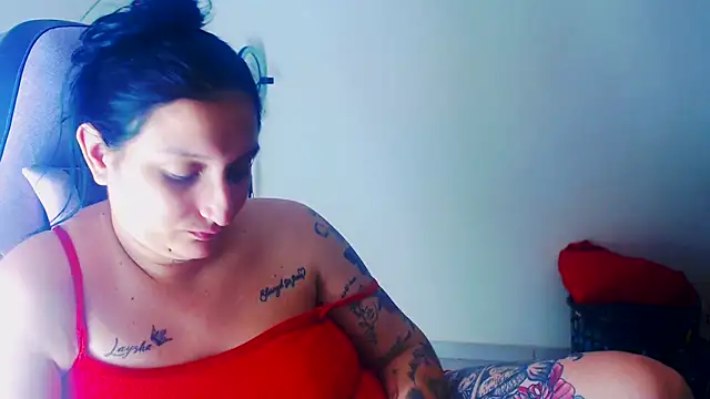 liz_dirty live cam on StripChat