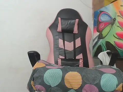 Estebanbigcock23 webcam
