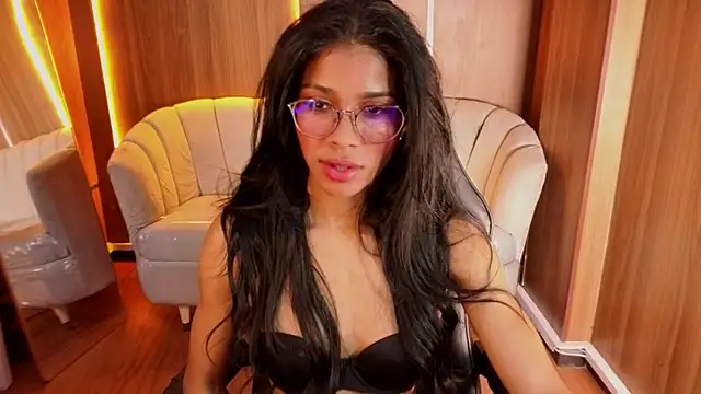 Alina_b_ webcam