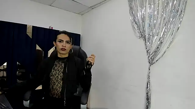 Aisha_hotts777 live cam