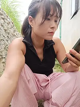 Linda-yiyi webcam