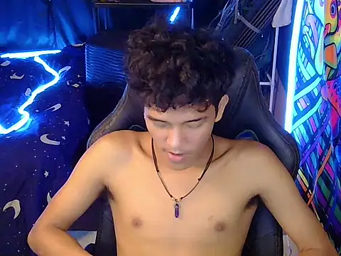 hugekenbigcock webcam