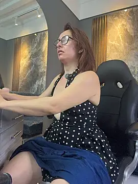 Yelena03 webcam
