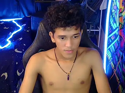 hugekenbigcock webcam