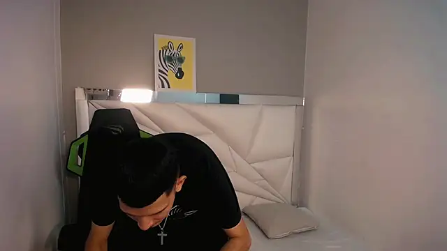 Pov_man777 live cam on StripChat