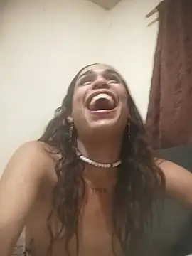 pretty_ariiel webcam