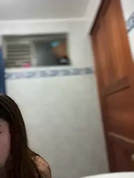 Cloew_Marz webcam
