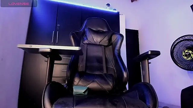 Liam_Mateo webcam