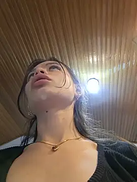 _Isabella-7 webcam