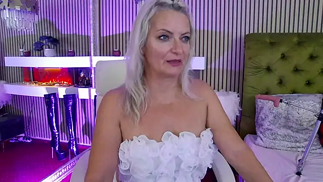 LadyTouch webcam