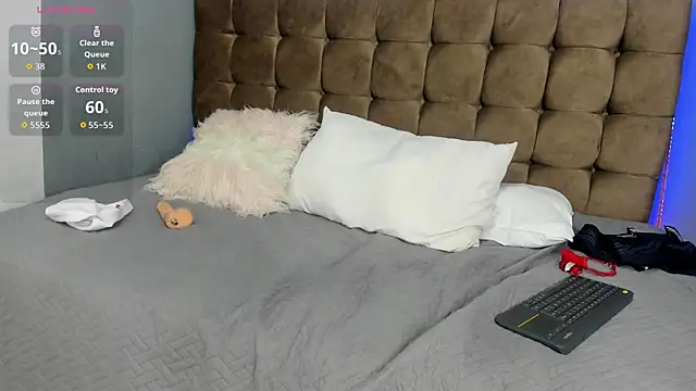 Violet_Moon20 webcam