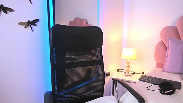 Naughty_pau webcam