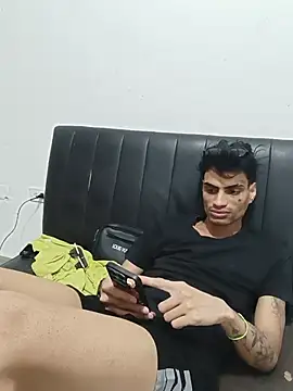 Limitless_boy webcam