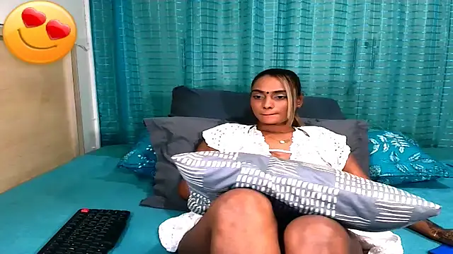 sexyindianchic webcam