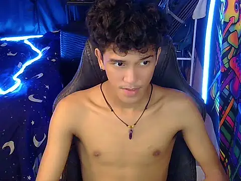 hugekenbigcock live sex cam
