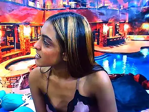 IndianPretty14u2Luv webcam