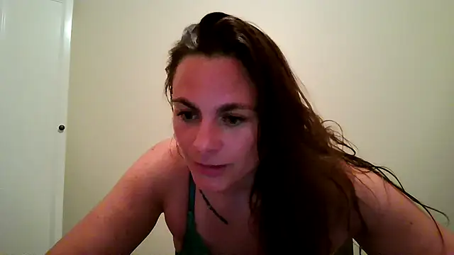WildSweetheartXO live cam on StripChat