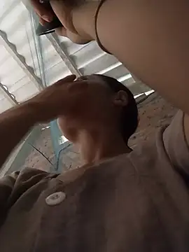 kotaka-shoow live cam on StripChat